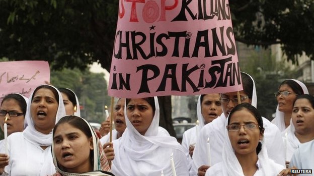 Pakistan blasts: Angry protests after Peshawar church attack