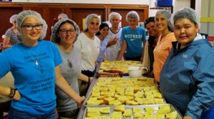 Orthodox Christian youth participating in a National IOCC Serv-X-Treme! Conference to develop leaders equipped for Christ-centered service prepare food to serve at Simpson House, a shelter for the homeless in Minneapolis, MN. photo: IOCC