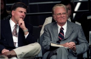 (Photo : Paul Walsh/Flickr/CC) Franklin Graham (left) pictured with his father, Billy Graham (right). Billy Graham Evangelistic Association and Russian Orthodox Church are holding an international summit to pray for persecuted Christians in Moscow.
