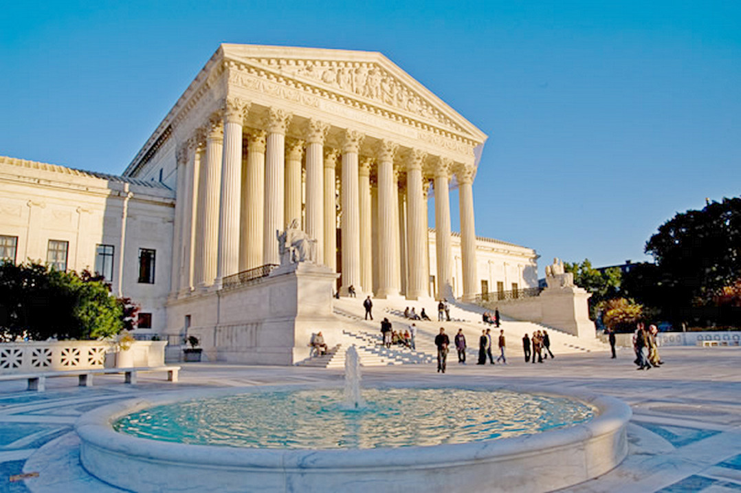 US Supreme Court Overturns Roe v. Wade